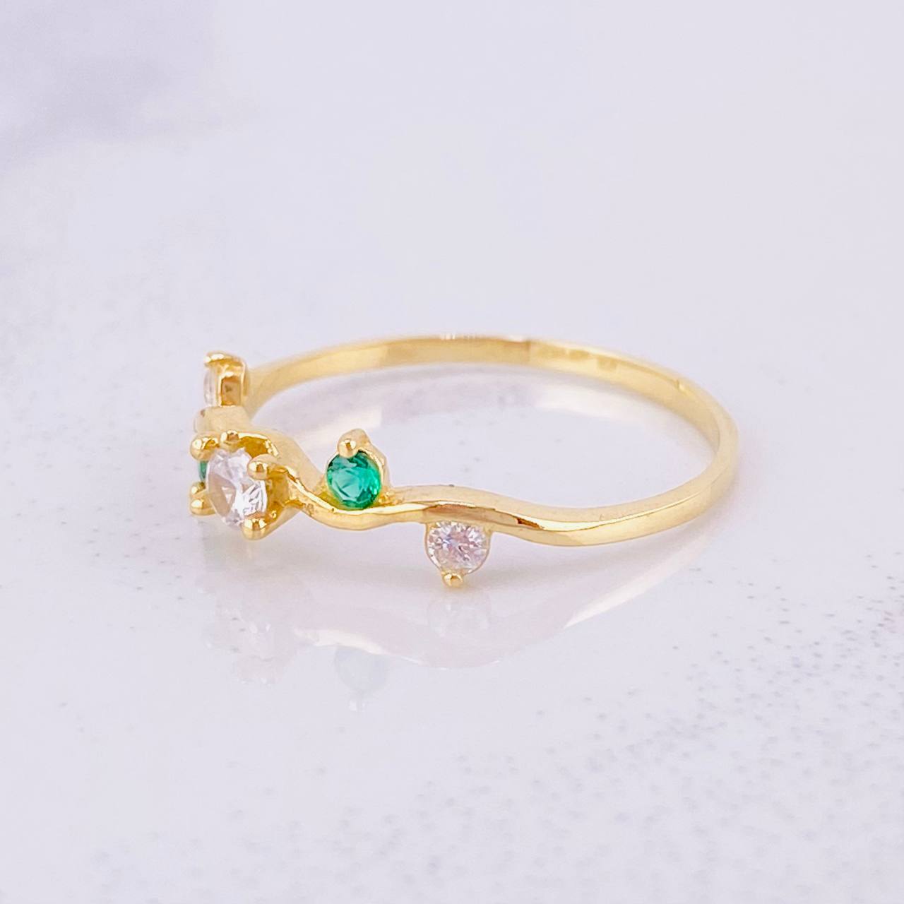 Anillo Pétalo 1.3g / T6 3/4 Oro Amarillo 18K