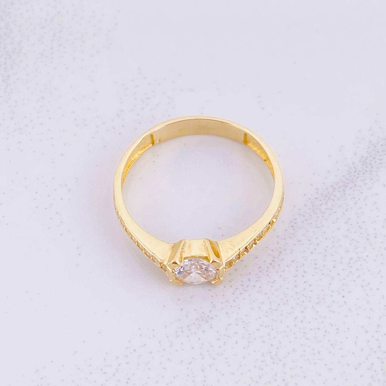 Anillo Solitario 1.95g / T5 3/4 Oro Amarillo 18K