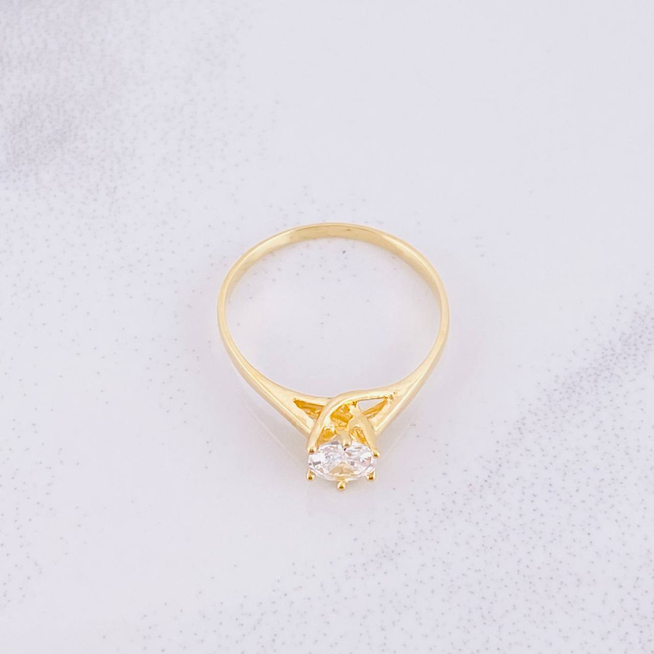 Anillo Solitario 1.55g / T6 Oro Amarillo 18K