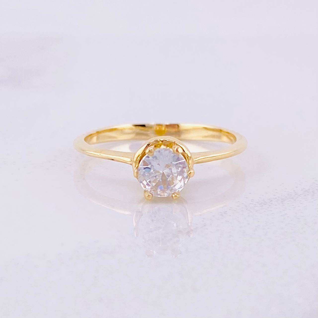 Anillo Piedra Central 2.25g / T6 Oro Amarillo 18K