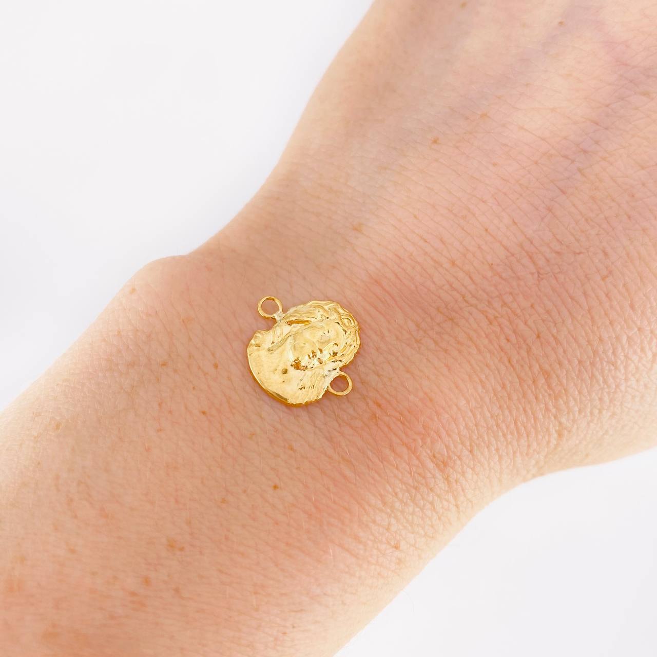 Herraje Rostro Cristo 0.7g / 1.5cm Oro Amarillo 18K