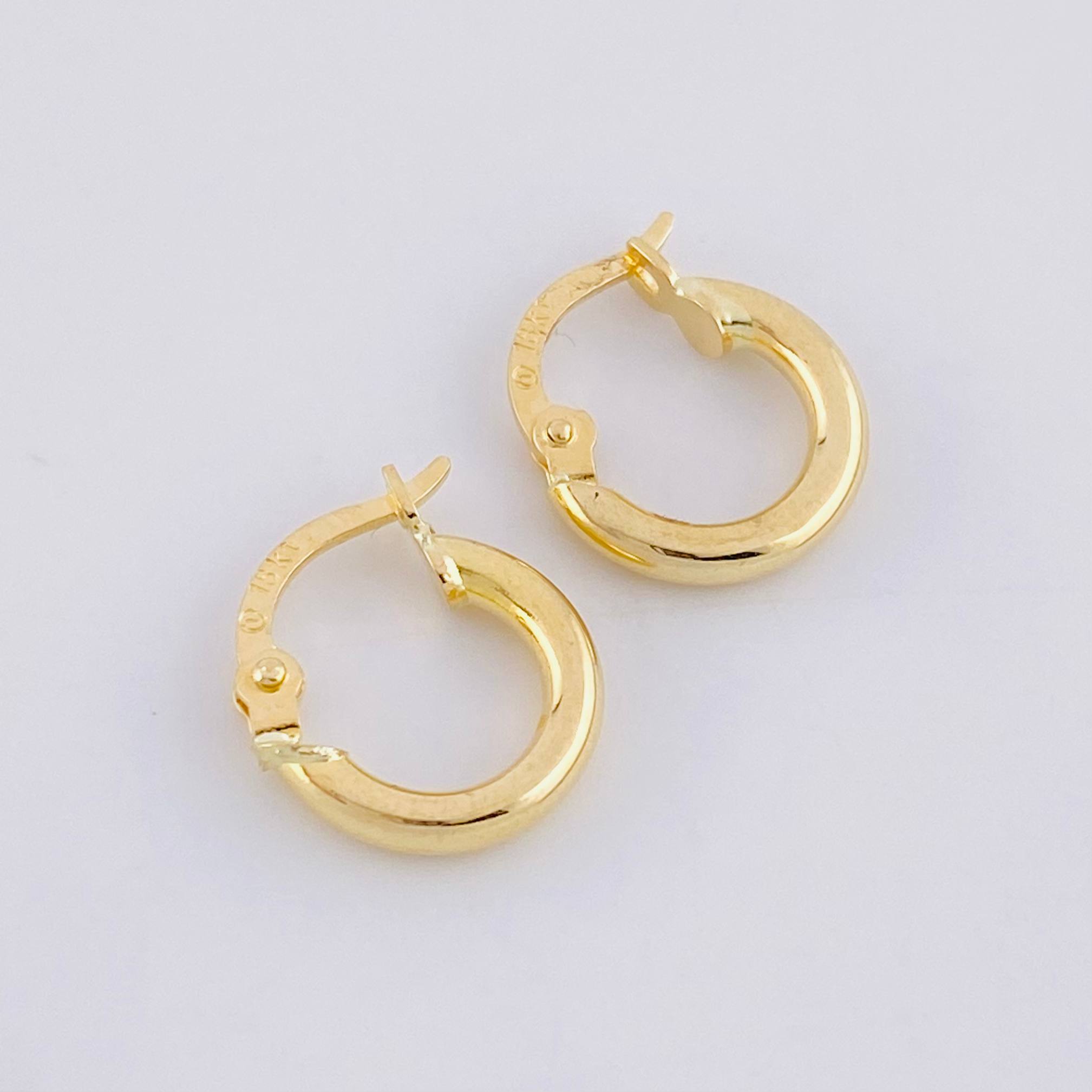 Candongas Vick 0.95g / 1.2cm Oro Amarillo 18K