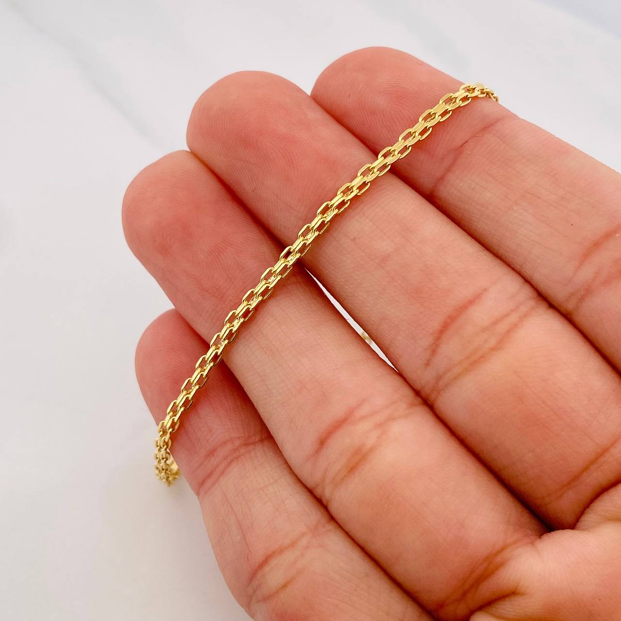 Pulso Chino 1.4g / 19cm / 2.1mm Oro Amarillo 18K