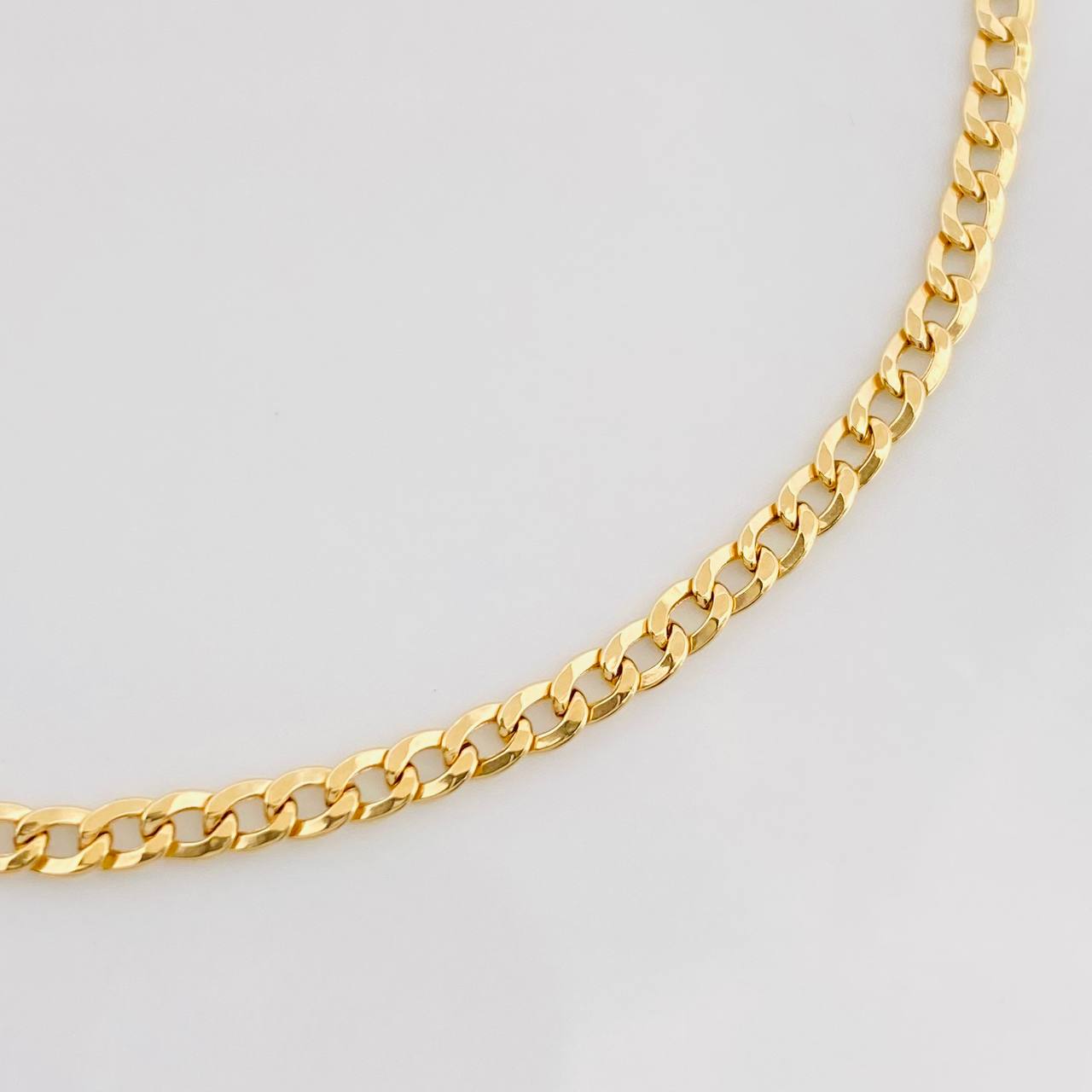 Pulso Cubano 1.05g / 19cm / 2.5mm Oro Amarillo 18K