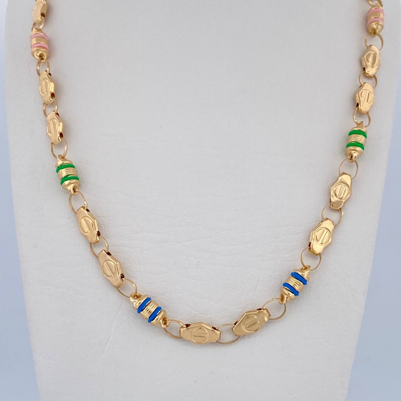 Cadena Rustica Tornillo 15.5gr / 64.5cm / 5.5mm Barril Estria Cauchos Verdes Rosados Azules Oro Amarillo 18K $