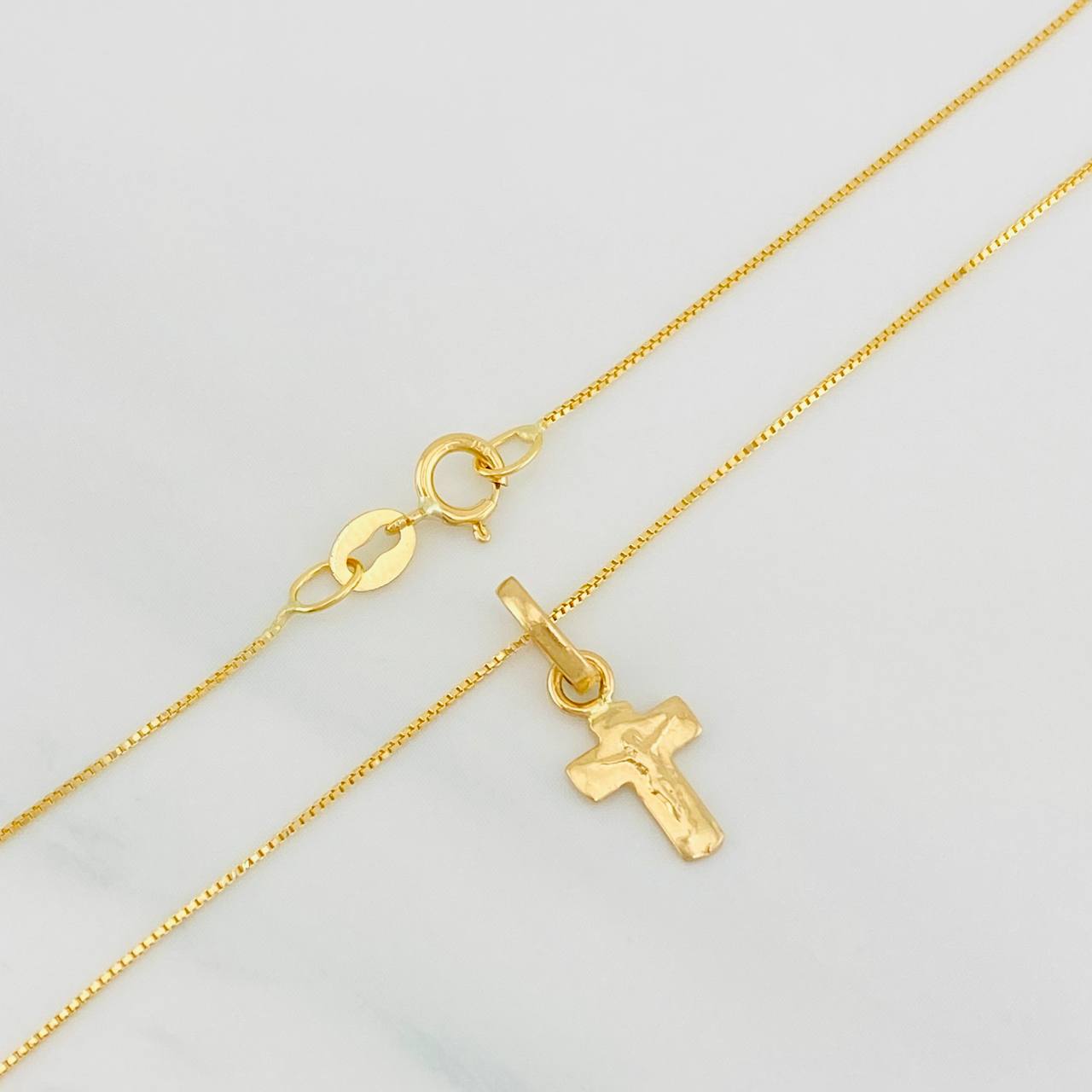 Set Cadena Veneciana + Dije Cruz Cristo / 1.6g / 50cm Oro Amarillo 18K