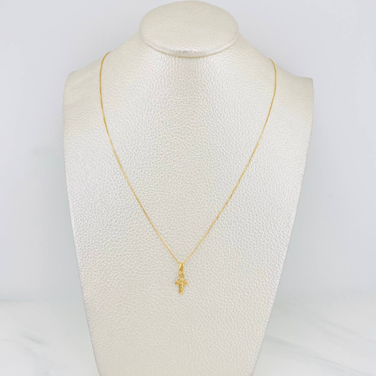 Set Cadena Veneciana + Dije Cruz Cristo / 1.6g / 50cm Oro Amarillo 18K