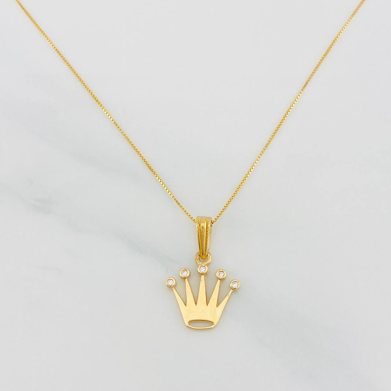 Set Cadena Veneciana + Dije Corona / 2.2g / 50cm Oro Amarillo 18K