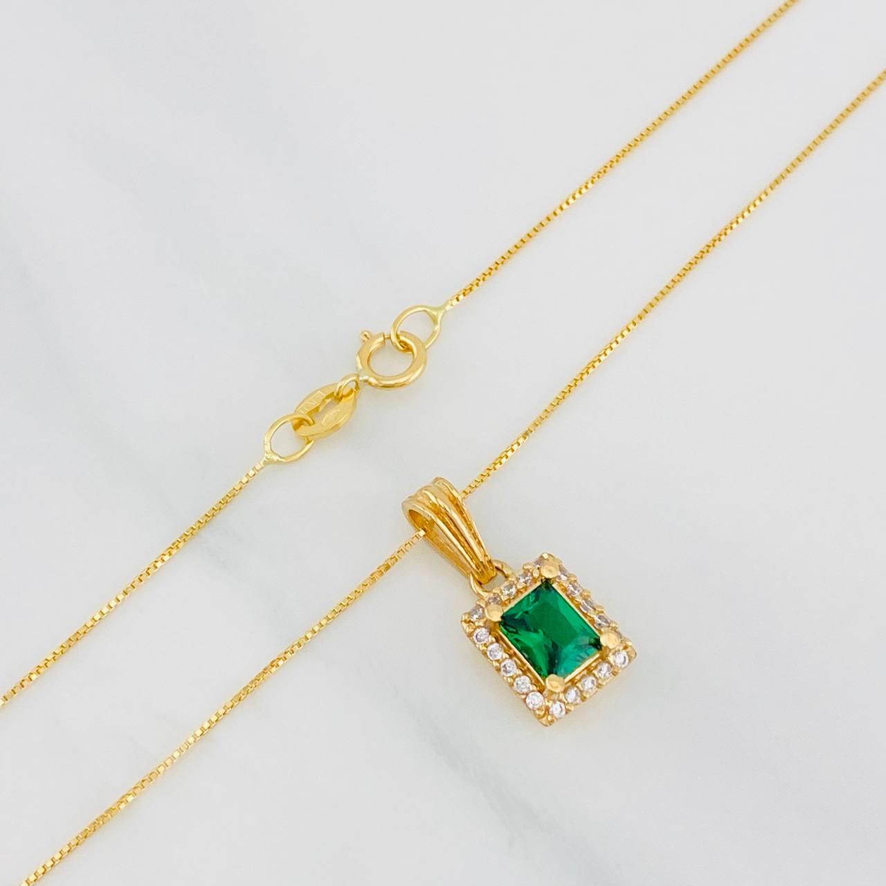 Set Cadena Veneciana + Dije Halo Cuadrado / 2.5g / 50cm Oro Amarillo 18K