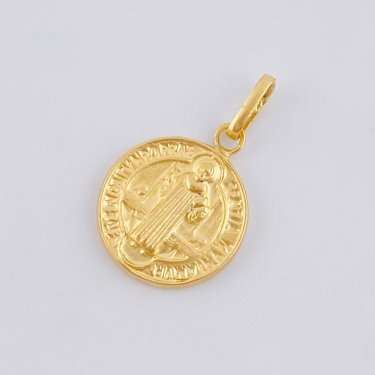 Dije San Benito 0.95 g / 2.2 cm Oro Amarillo 18K