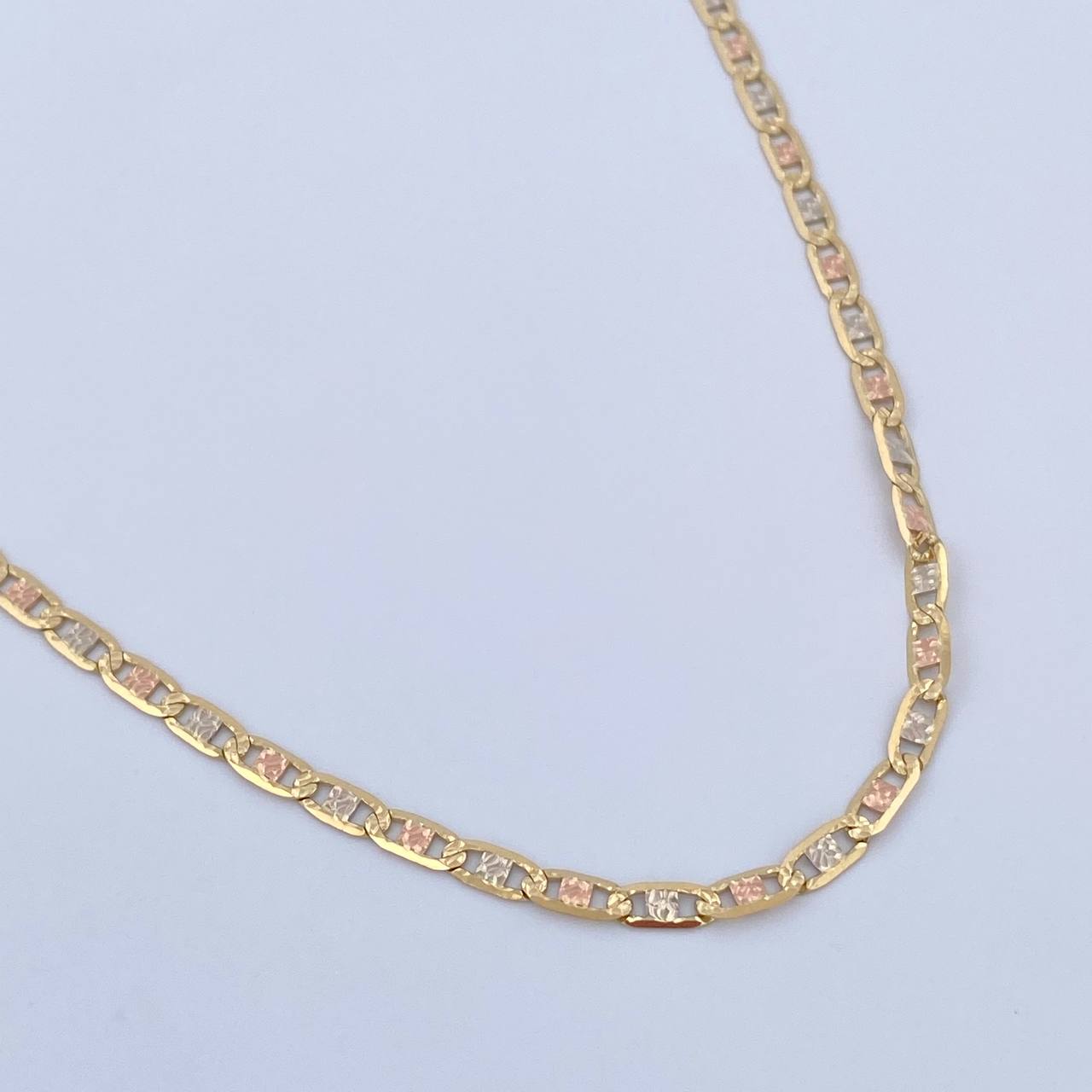 Cadena Escalera Plana 6gr / 60cm / 2.1mm Diamantada Tres Oros +3 18K &