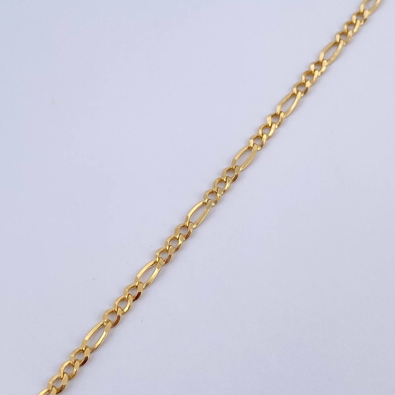 Pulso Figaro 1.1gr / 18cm / 2.1mm Oro Amarillo +1 18K &