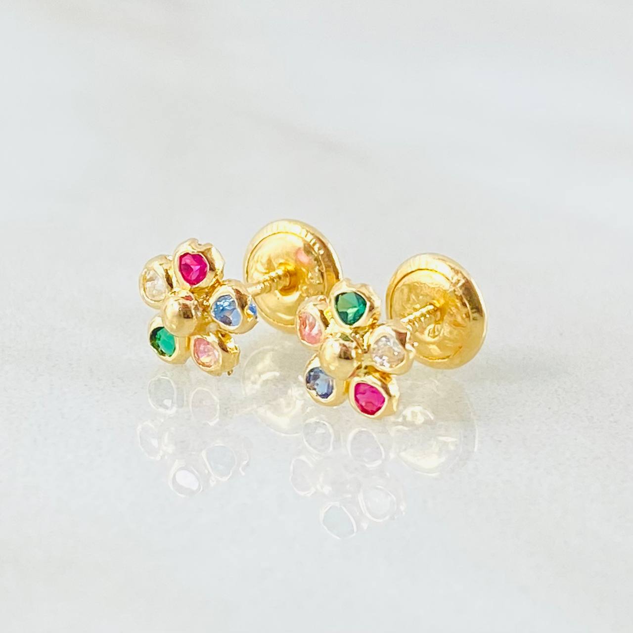 Topos Flor 5 Petalos 0.85gr / 6.3mm Oro Amarillo 18K *