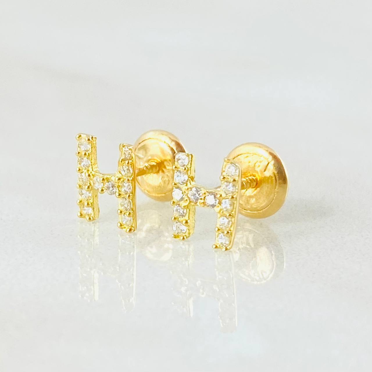 Topos Letra H 0.75gr / Oro Amarillo 18K *