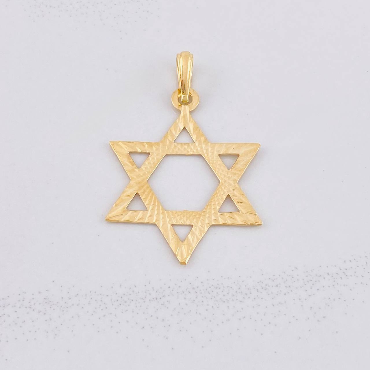 Dije Estrella de David 1.75g / 3.4cm Oro Amarillo 18K