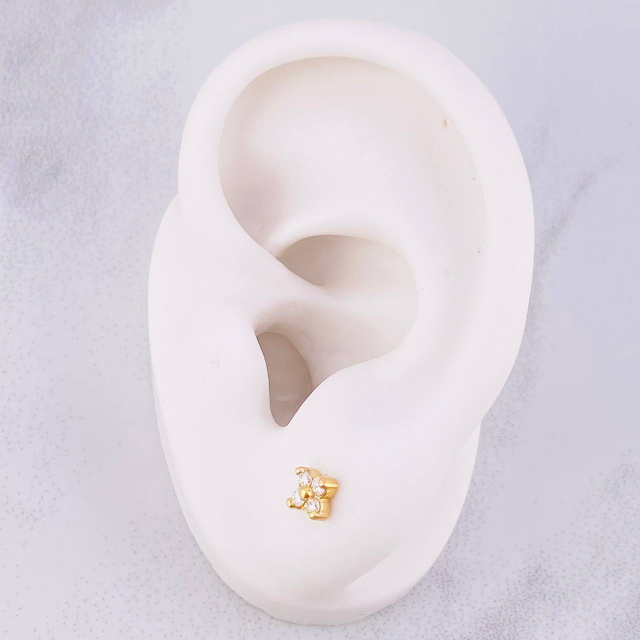 Topos Estrella Diamantes 14pts 1.15g / 4.4mm Oro Amarillo 18K