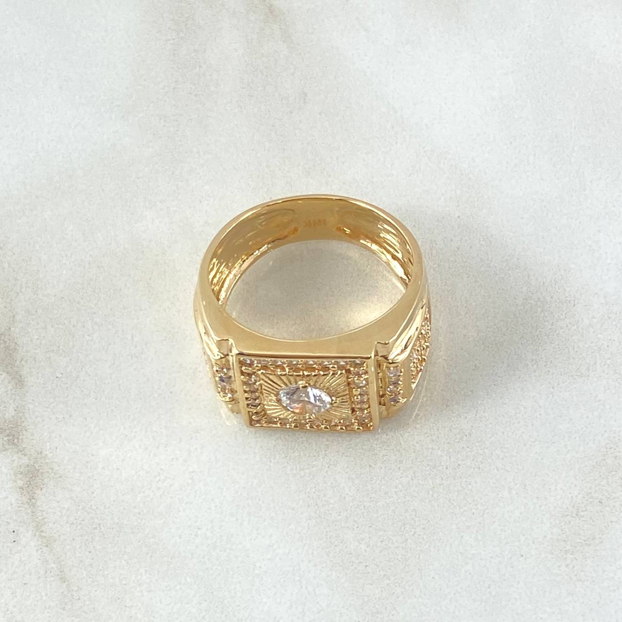 Anillo Sello Cuadrado Basteado 6.5gr / T9 1/4 / Circones Blancos Oro Amarillo 18K