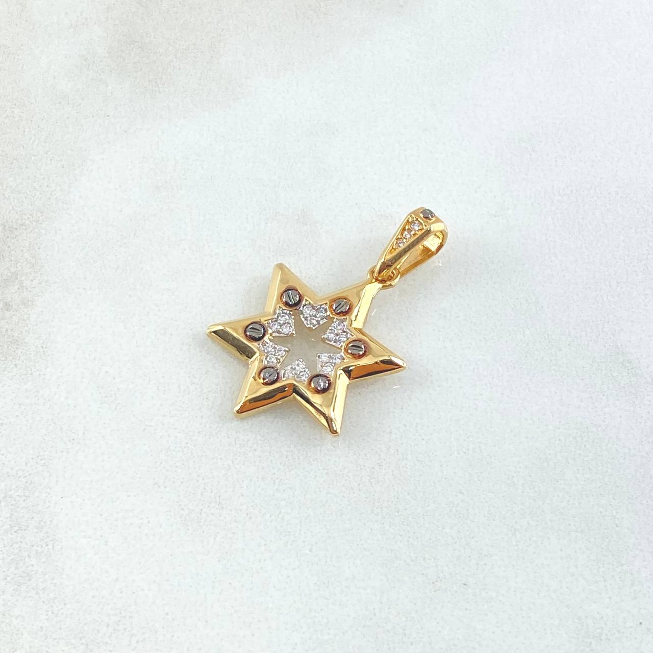 Dije Estrella 2.5gr / 2.8cm / Tornillos Cricones Blancos Oro Amarillo 18K