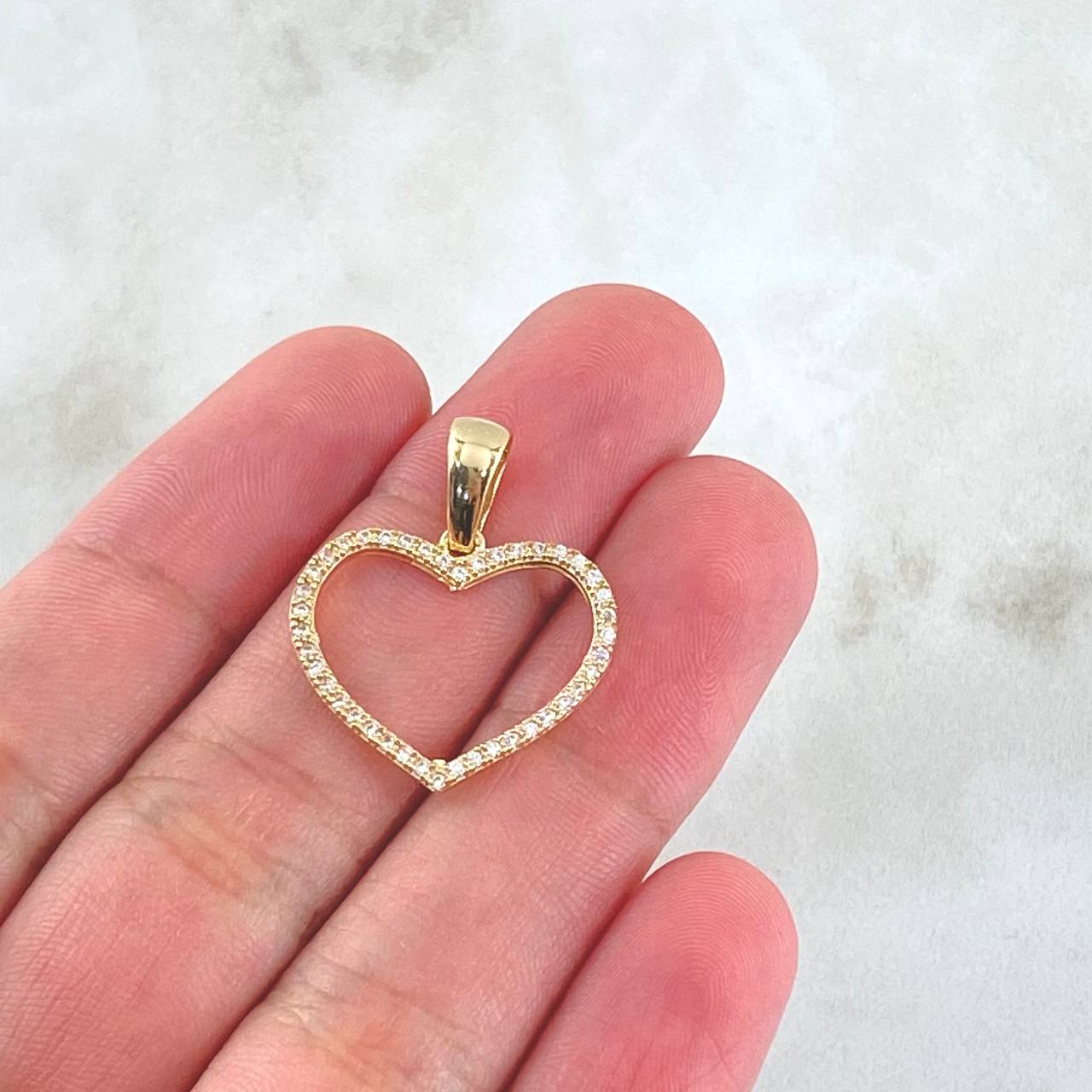 Dije Silueta Corazon 1.6gr / 2.5cm / Cricones Blancos Oro Amarillo 18K