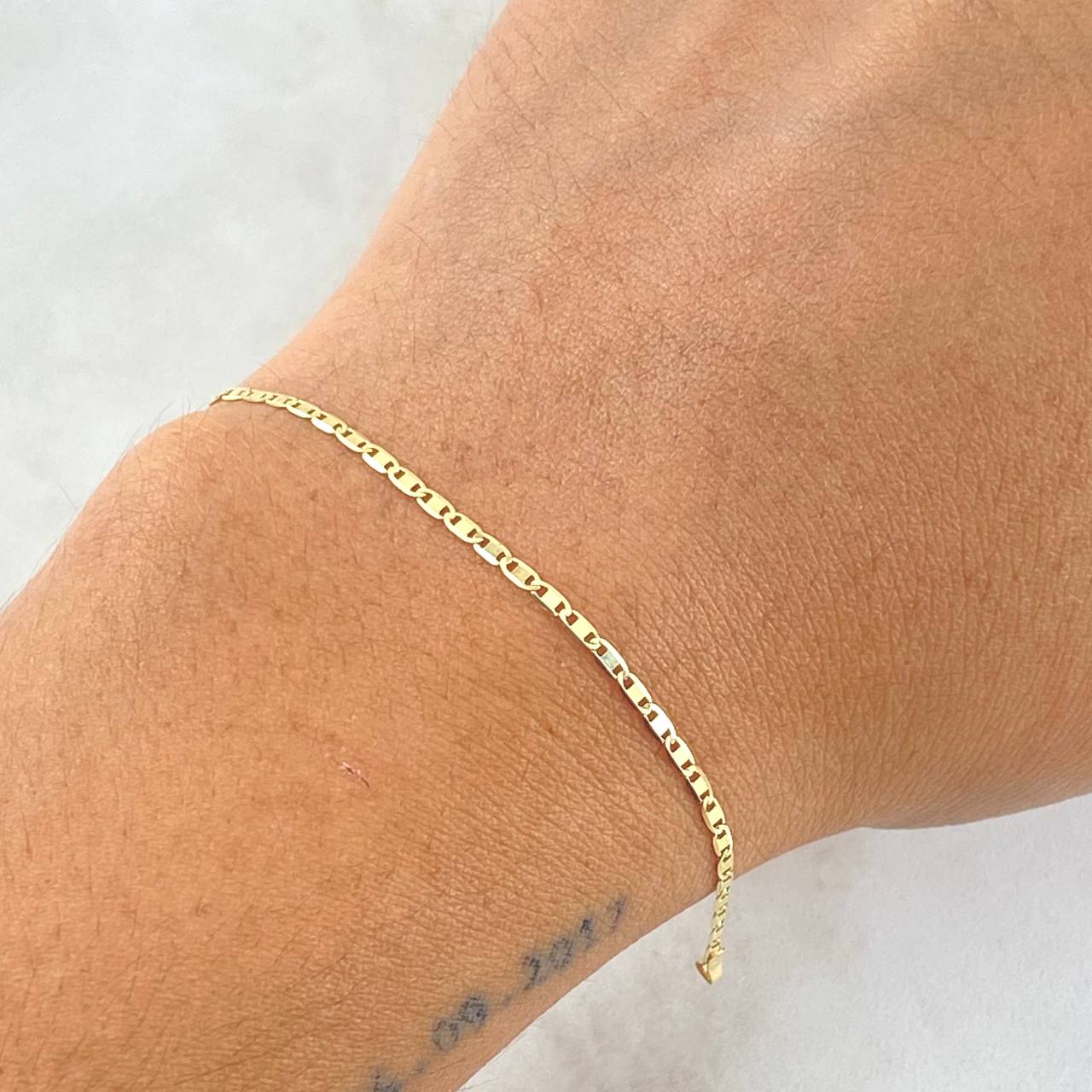 Pulso Plano 0.95gr / 19cm / 1.5mm Oro Amarillo +3 18K
