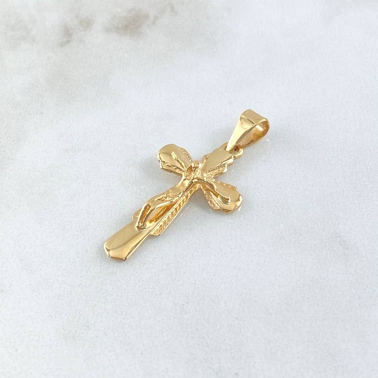 Dije Cruz Cristo 2.9gr / 3.7cm / Bordeado Oro Amarillo 18K