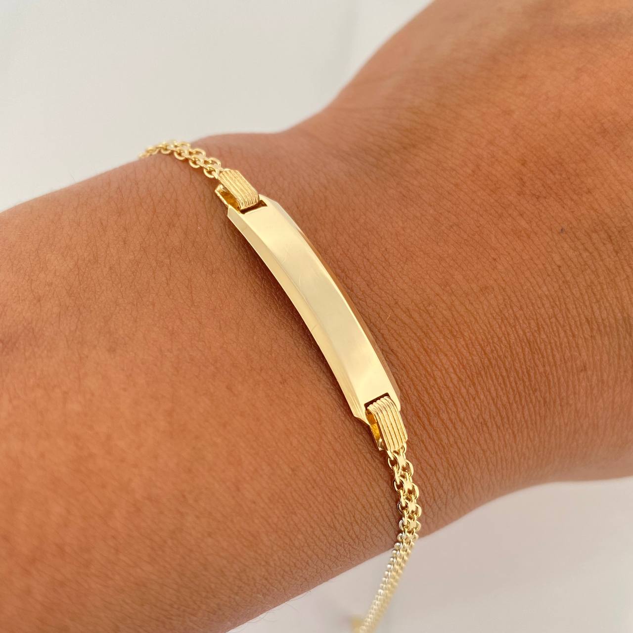 Pulso Chino Placa Rectangular 3.35 g / 17 cm / 2.2 mm Oro Amarillo 18K