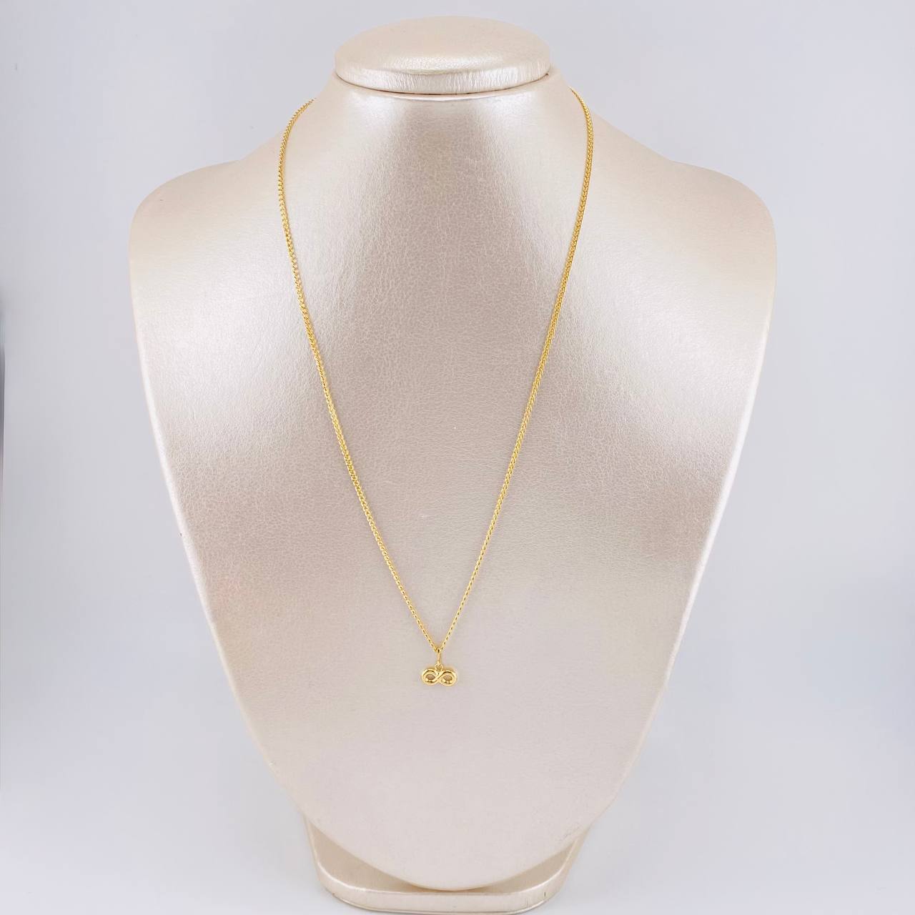 Set Cadena Cubana + Dije Infinito / 1.3gr / 46.2 cm Oro Amarillo 18K