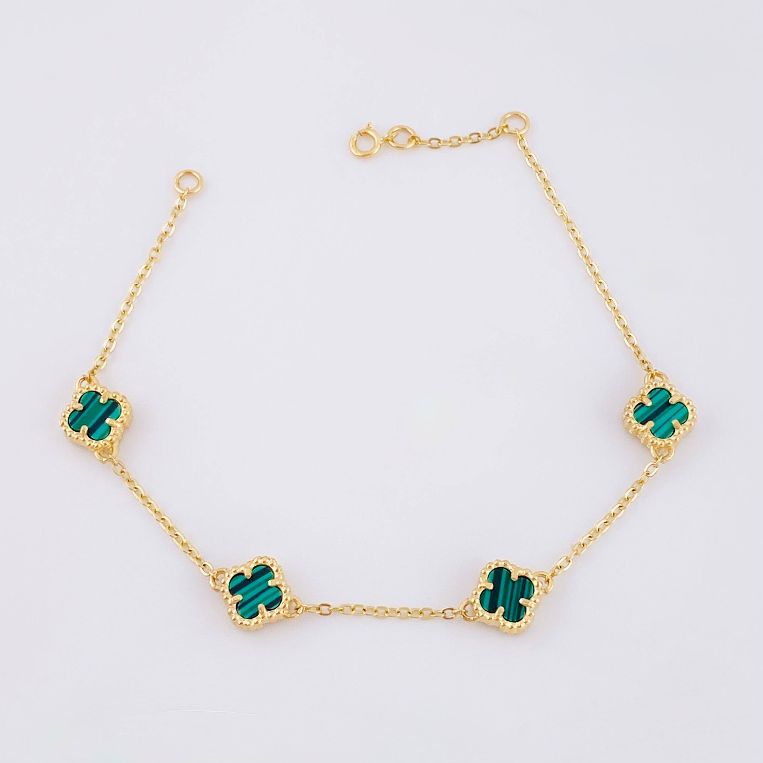 Pulso Trebol Malaquita Verde 3.05gr / 15cm-17cm / 8mm Oro Amarillo Nac.Esp. 18K ©