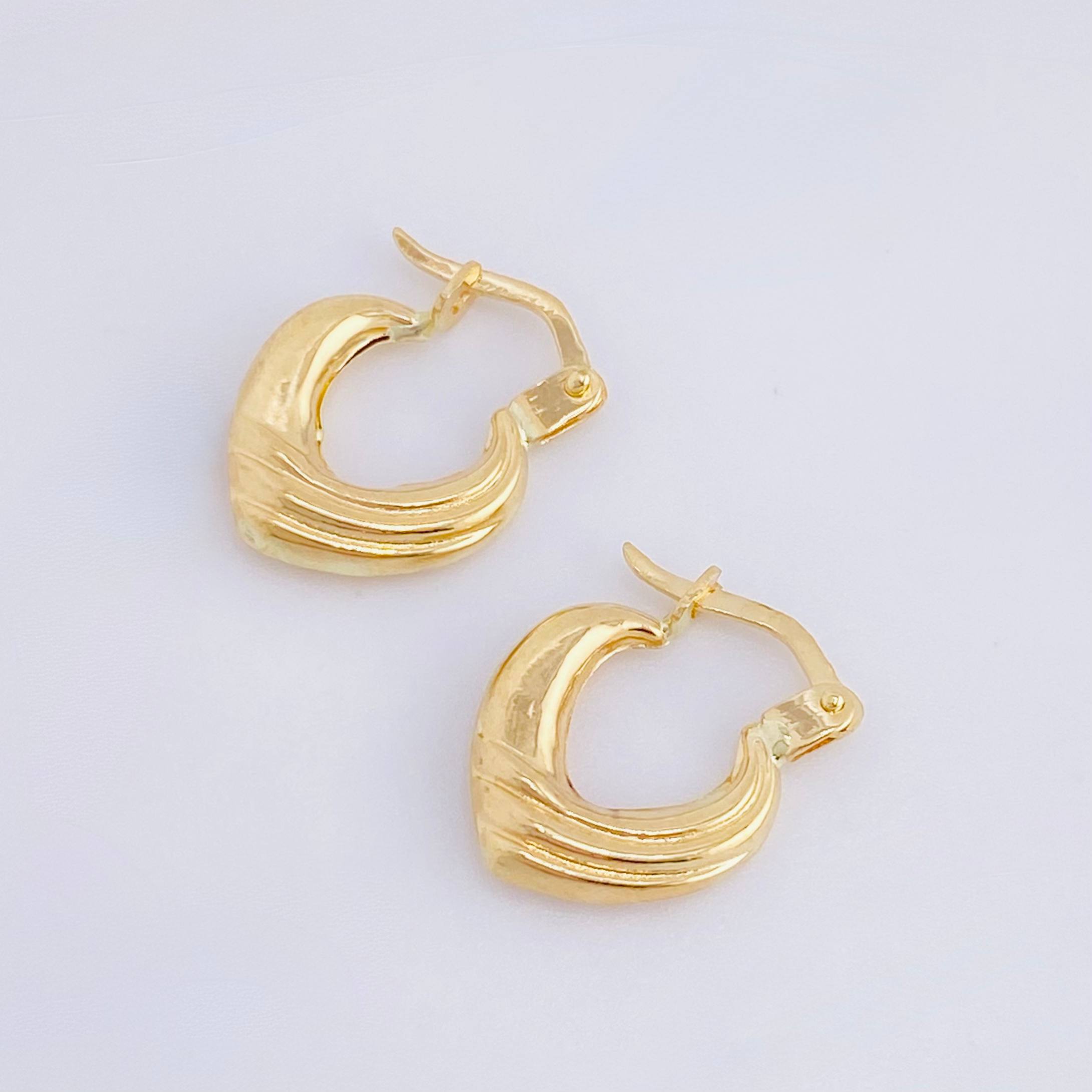 Candongas Corazon Rayado 1.1gr / 1.5cm / Oro Amarillo 18K