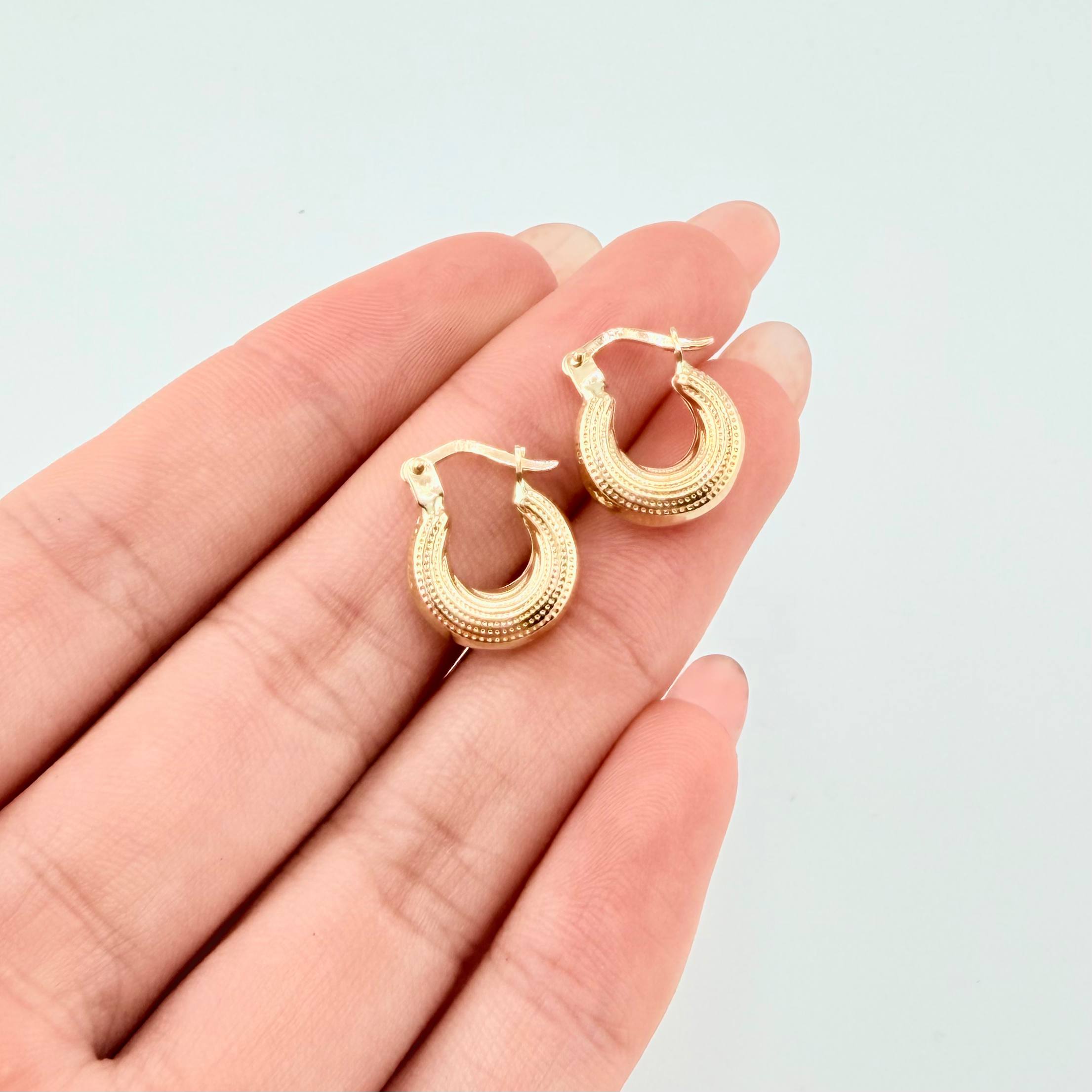 Candongas Salo 1.25gr / 1.5cm / Oro Amarillo 18K *
