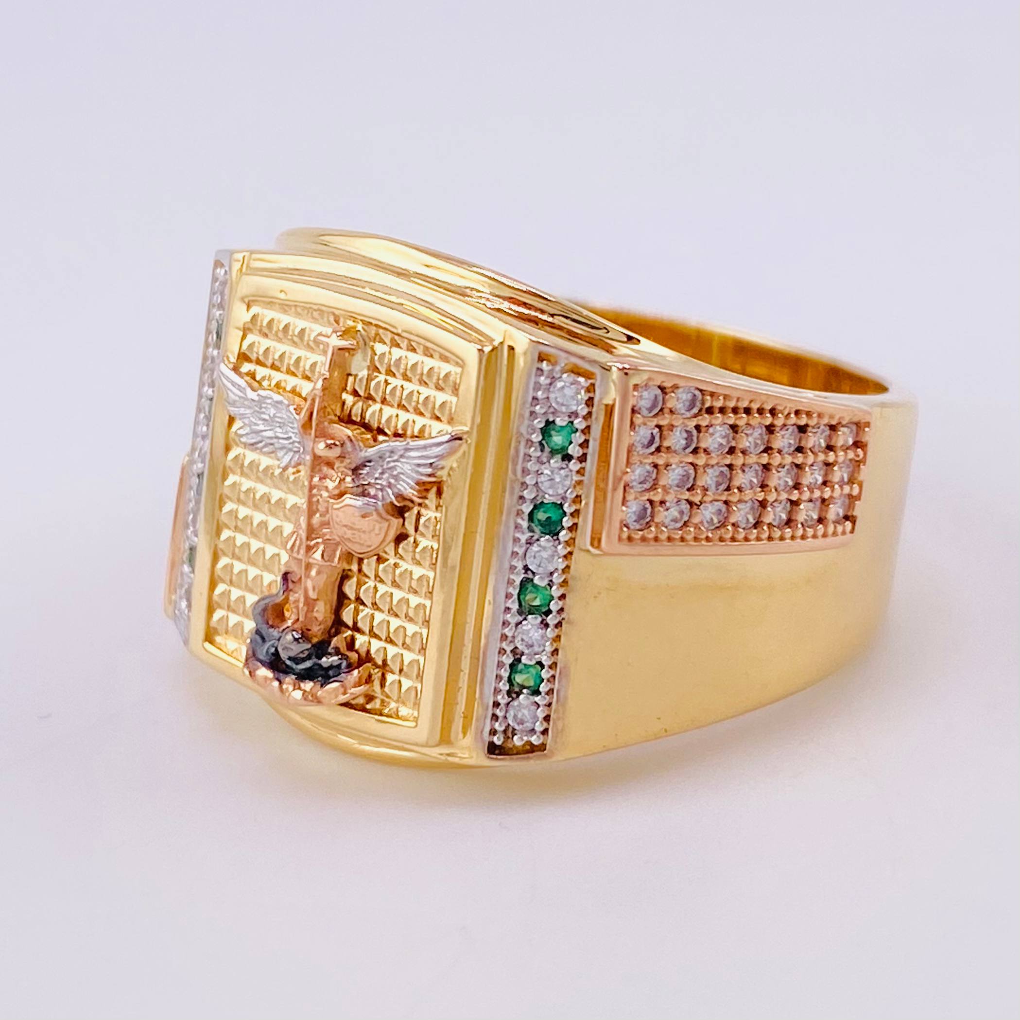 Anillo Sello Rectangular San Miguel 7.85g / T10 Tres Oros 18K