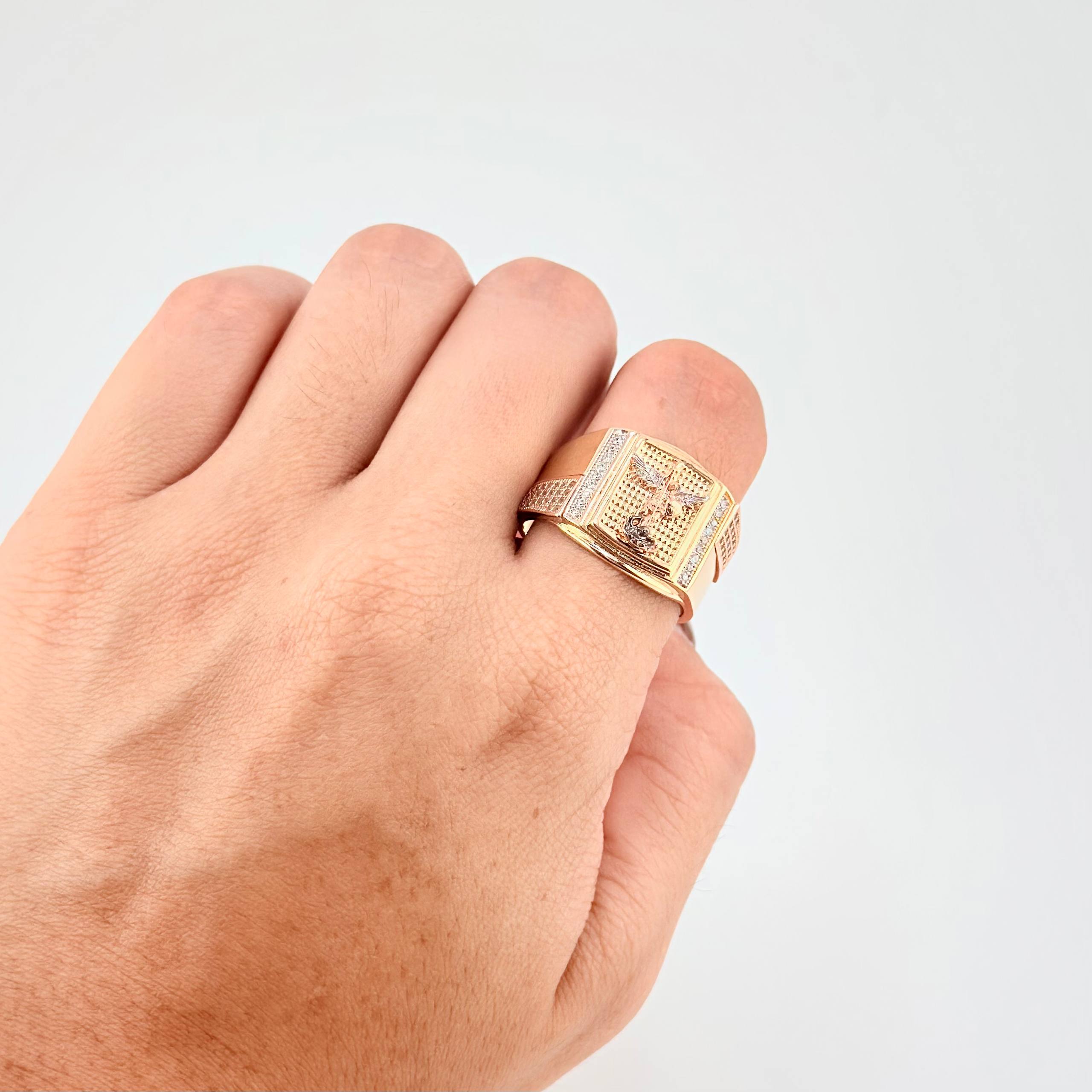Anillo Sello Rectangular San Miguel 8.75g / T11 Tres Oros 18K