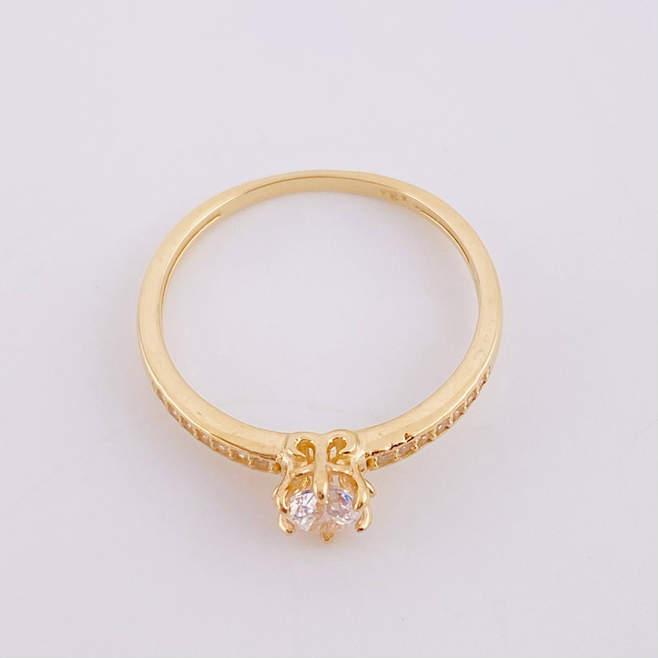 Anillo Solitario Carril Tupido 1.7g / T6 1/4 Oro Amarillo 18K