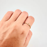 Anillo Linea Corazon Silueta 1.4g / T6 3/4 Oro Amarillo 18K