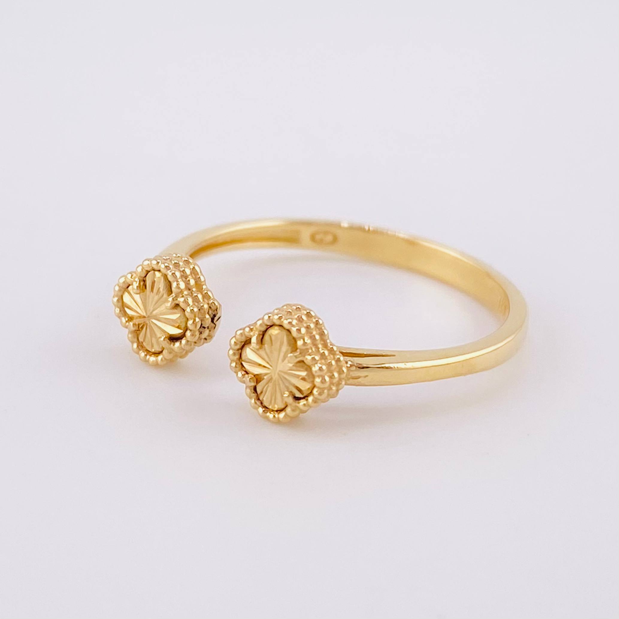 Anillo Dos Trebol 2.05g / T7 Oro Amarillo 18K