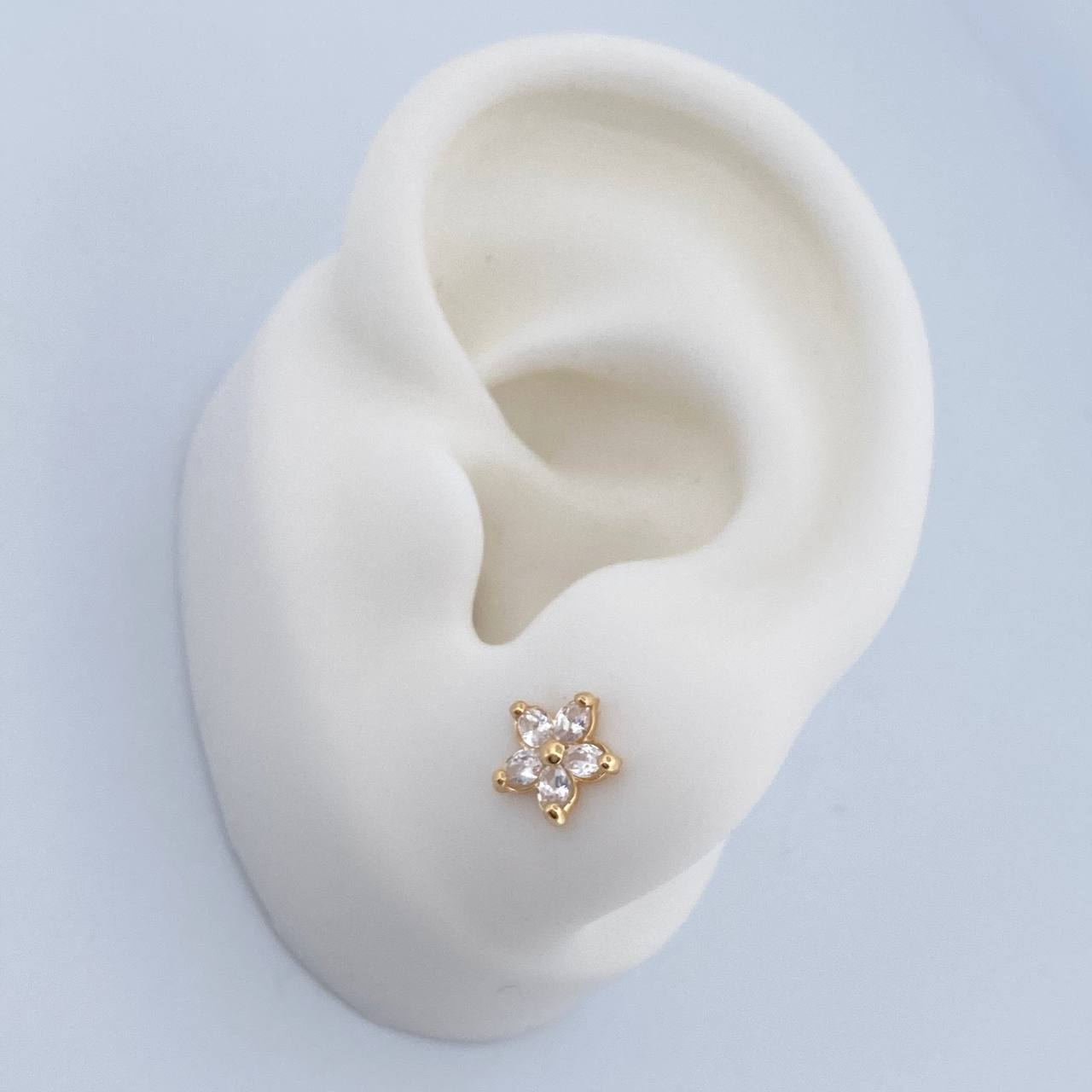 Topos Flor 0.9gr / Circones Blancos Oro Amarillo 18K $
