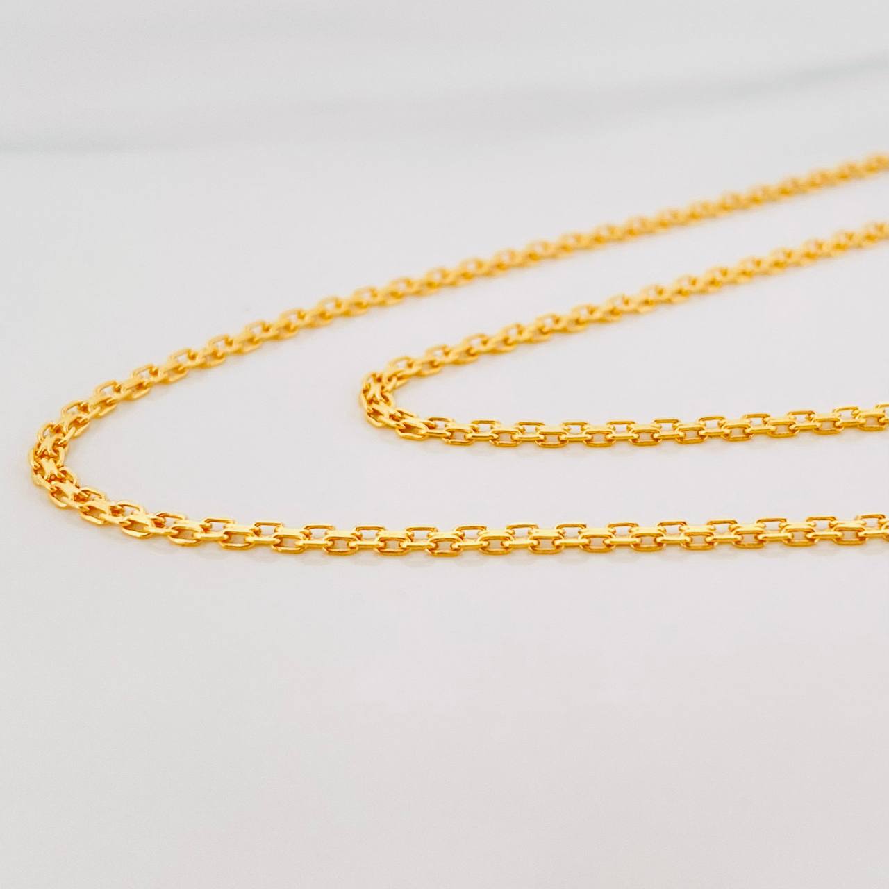 Cadena China 4.05g / 60cm / 1.62mm Oro Amarillo 18K