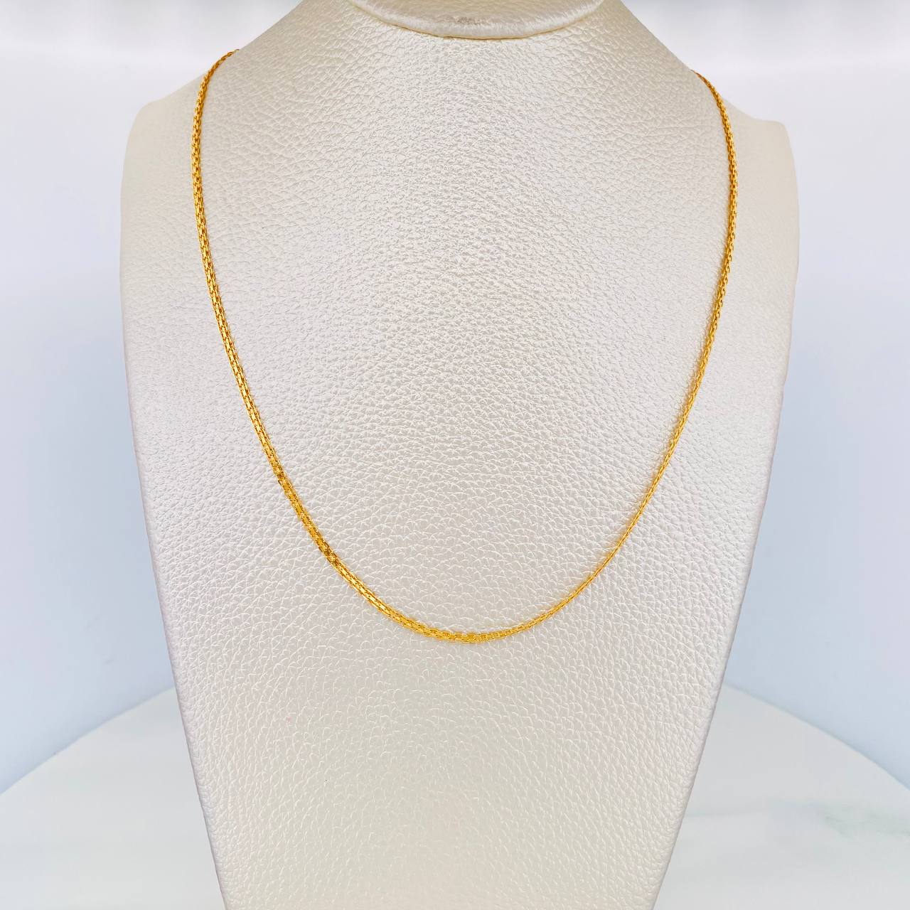 Cadena China 4.05g / 60cm / 1.62mm Oro Amarillo 18K
