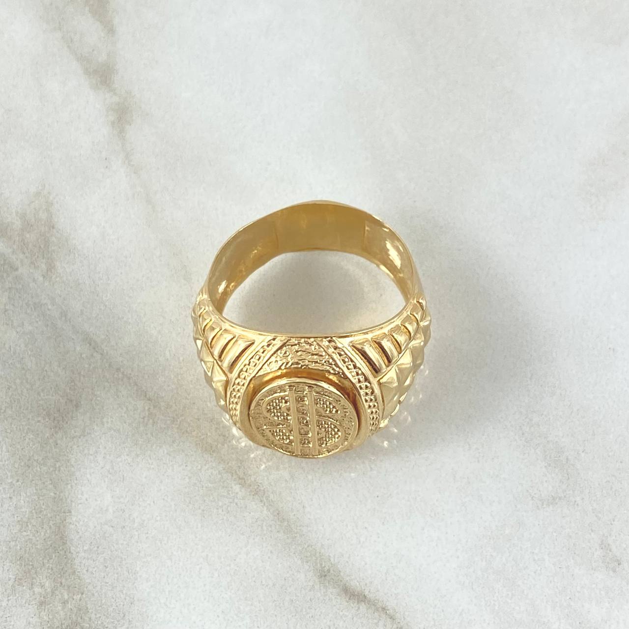 Anillo Sello Signo Dólar 7,4gr, Talla T11 1/4, 18K Oro Nacional