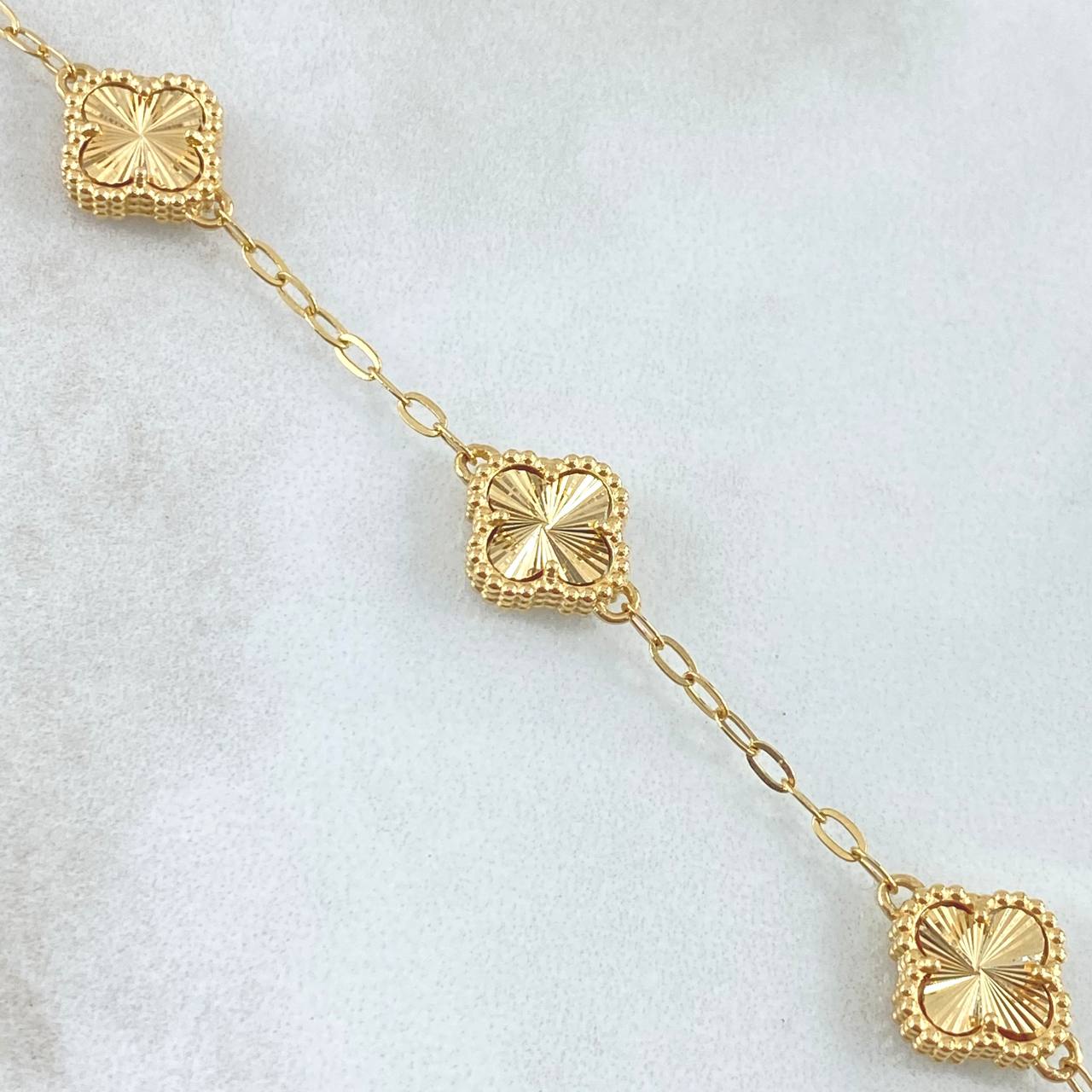 Pulso Aro Seguido Trébol VCyA Gradual 5.55gr / 16cm-19cm / 1.9mm Diamantado Punteado Oro Amarillo Nac.Esp. 18K ©