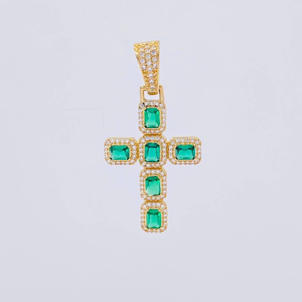 Dije Cruz Tupida Rectangular 3.45g / 3.9cm Oro Amarillo 18K