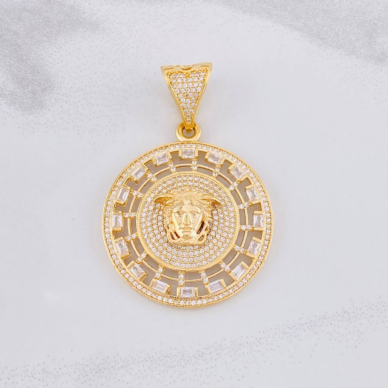 Dije Medalla Medusa Medieval 14.9g / 5.4cm Oro Amarillo 18K