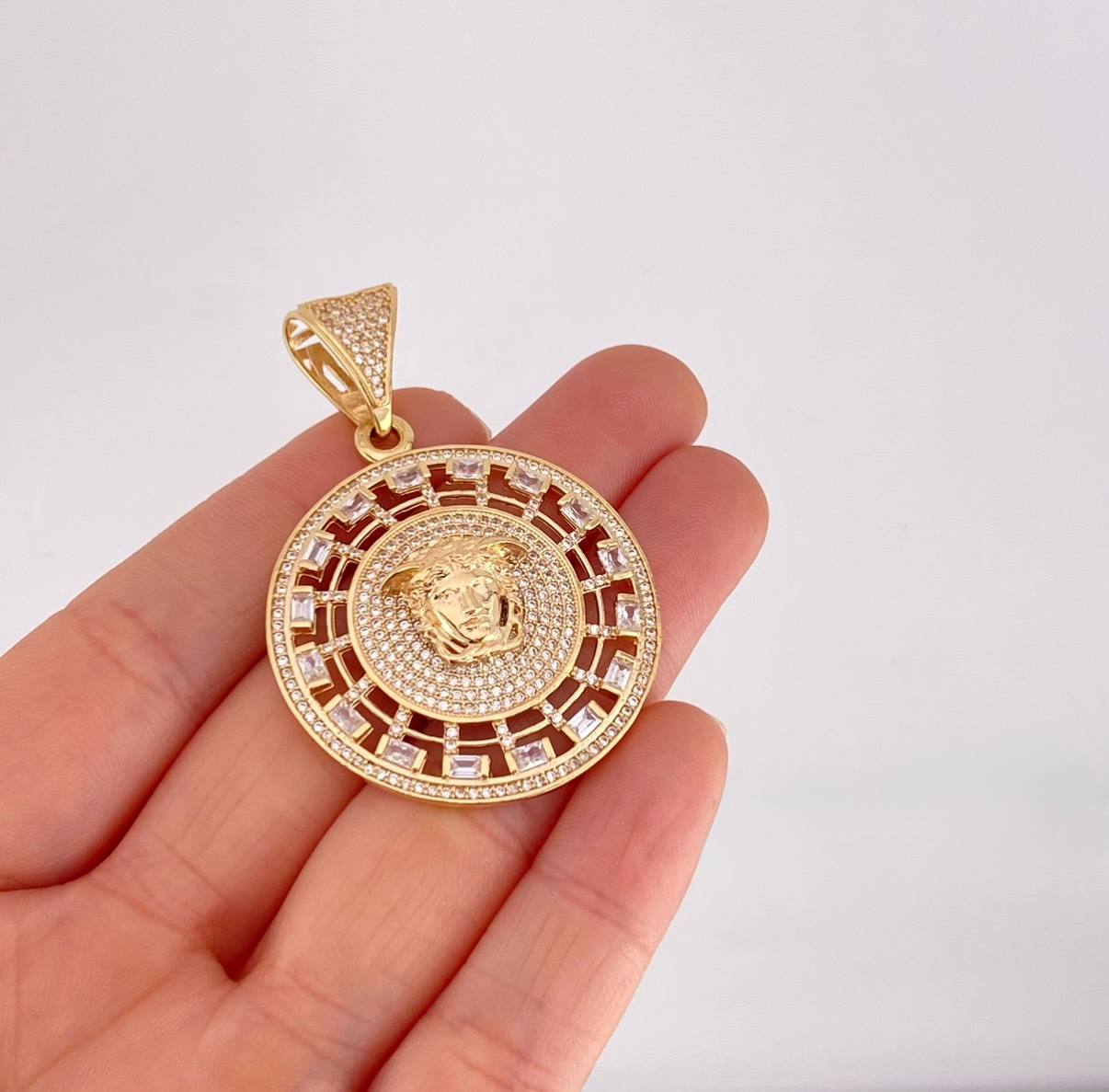 Dije Medalla Medusa Medieval 14.9g / 5.4cm Oro Amarillo 18K