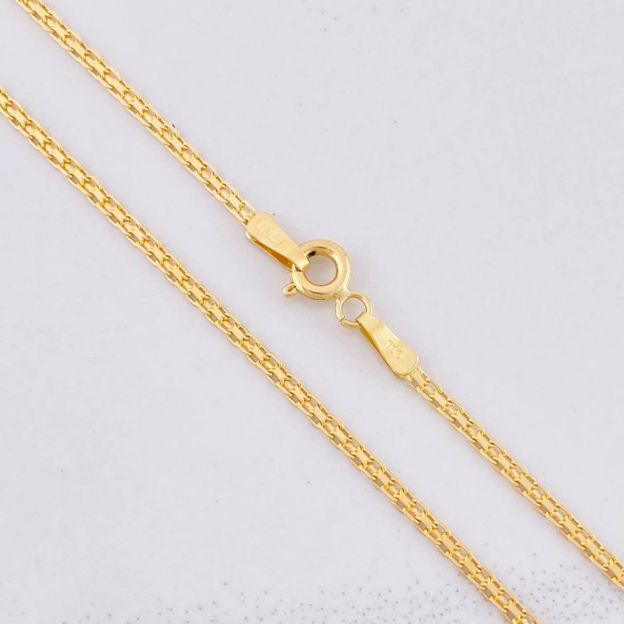 Cadena China 3.9g / 60cm / 1.65mm Oro Amarillo 18K