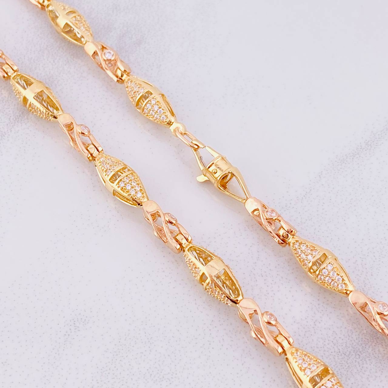 Cadena Rustica Rombo 56.4g / 65cm / 5.9mm Dos Oros Amarillo Rosa 18K