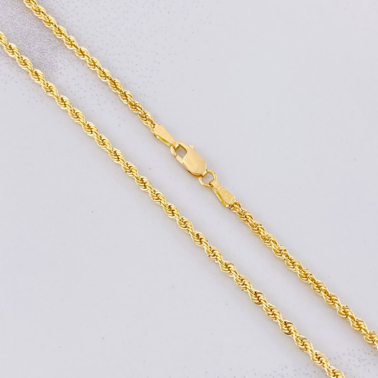 Cadena Lazo 3.1g / 50cm / 2.22mm Oro Amarillo 18K
