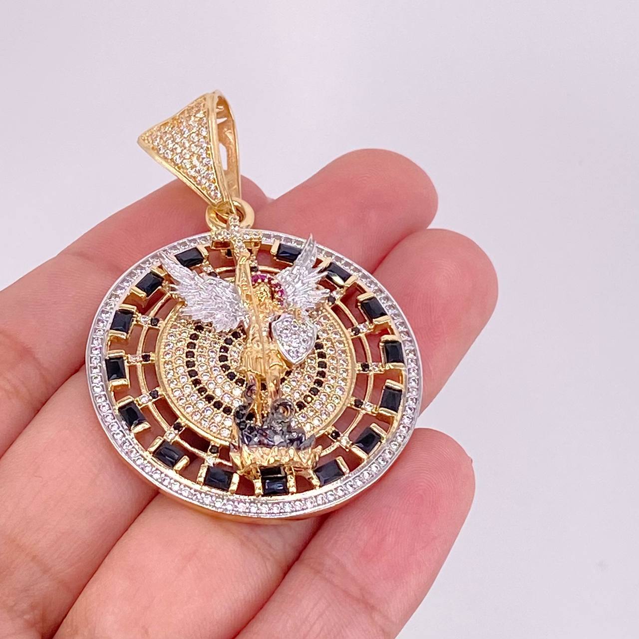 Dije San Miguel Arcángel 16.5g / 5.5cm Dos Oros Amarillo Blanco 18K