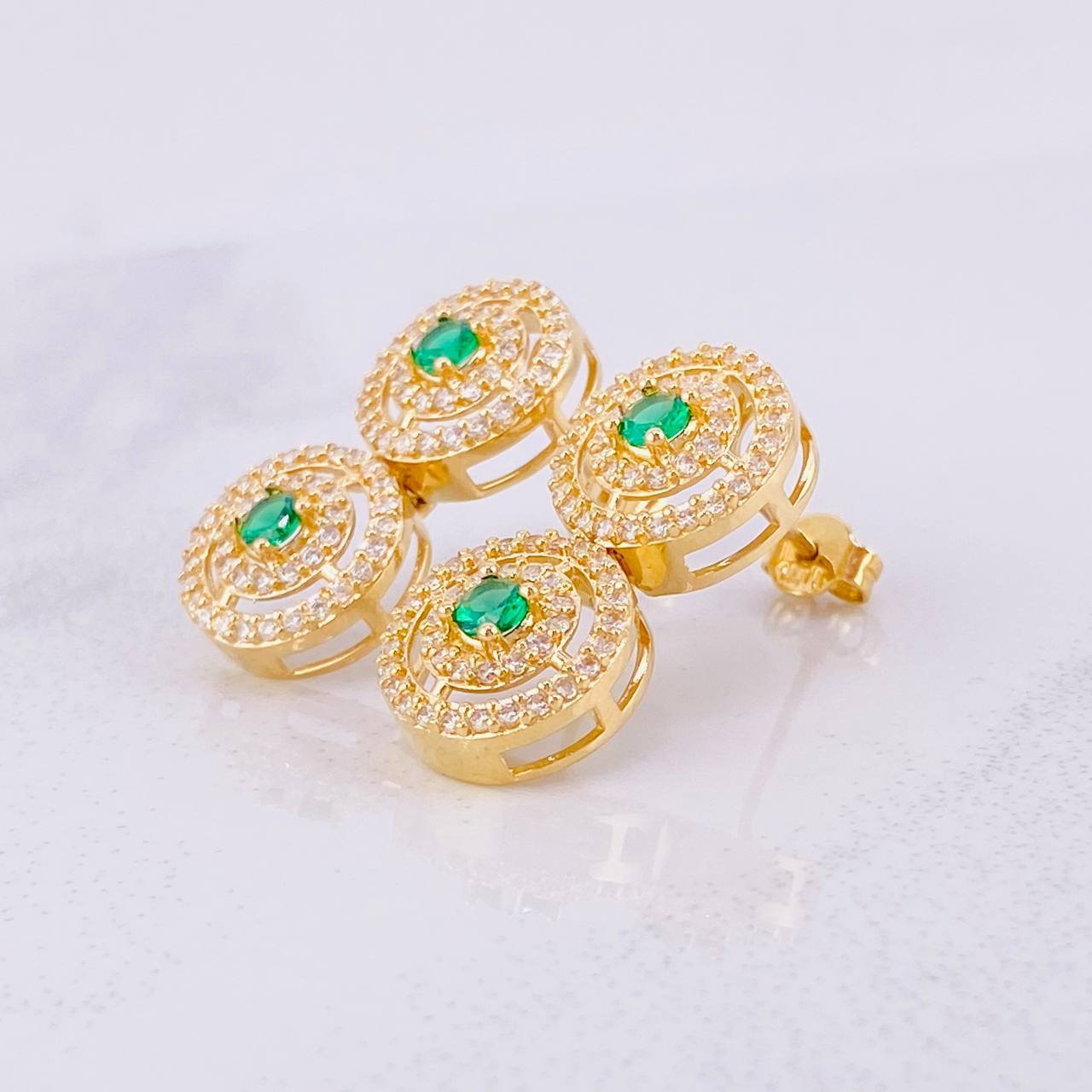 Topos Tenis Circular Colgante 5.65g / 10mm Oro Amarillo 18K