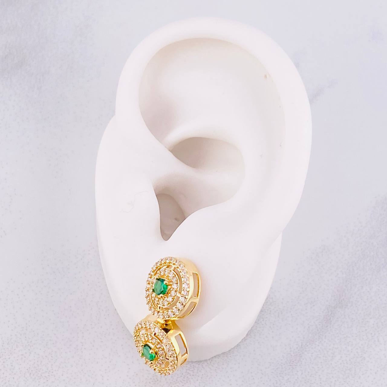 Topos Tenis Circular Colgante 5.65g / 10mm Oro Amarillo 18K