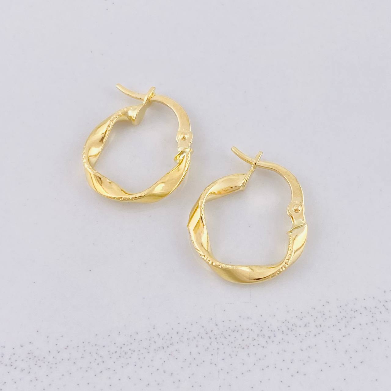 Candongas Asby 1.2g / 1.7cm Oro Amarillo 18K
